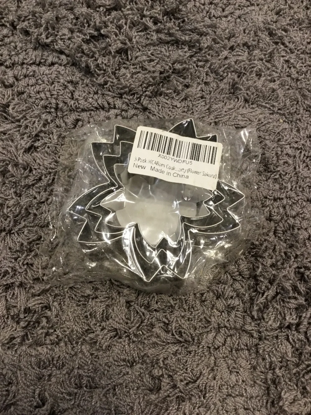 Ikcabam 3 Piece Metal Flower Sakura Cookie Cutter set